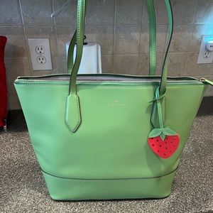 Green Kate spade purse!!